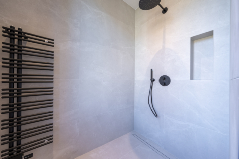 Dusche im Masterbad