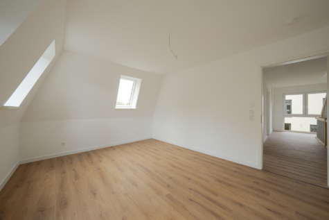 Schlafzimmer 1 mit Balkon